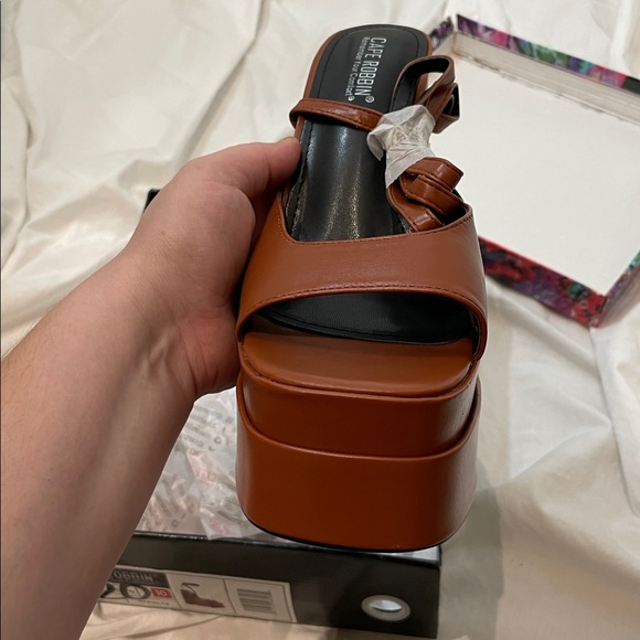 •CAPE ROBBIN• “Sicili” Square Open Toe Platform Heels - Brown // NIB - Picture 8 of 12